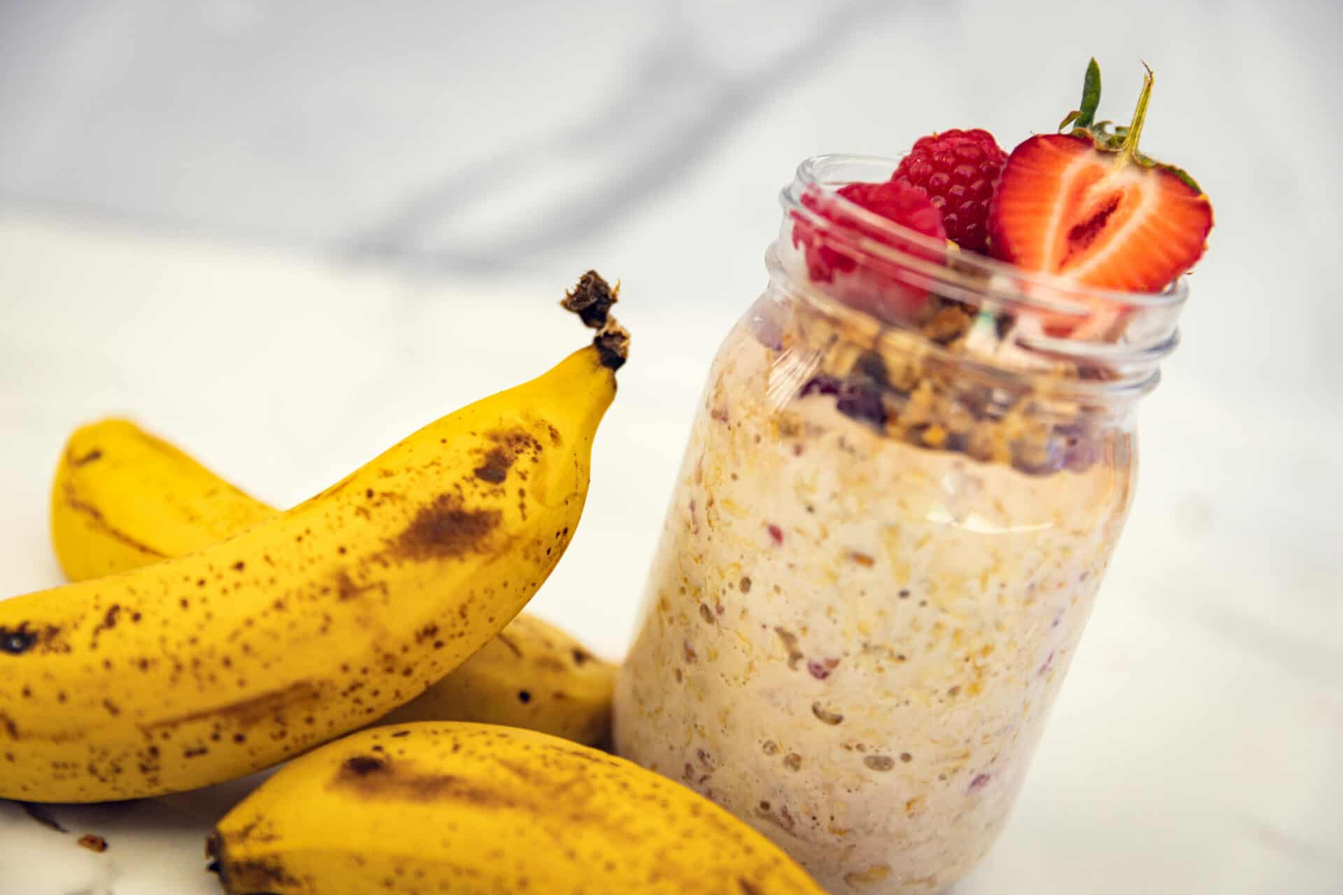 Banana Raspberry Overnight Oats - Bioteen Health